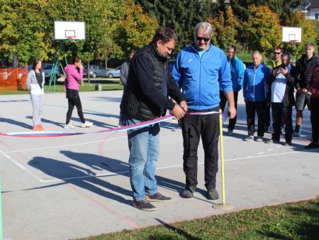 tribuna prerez traku